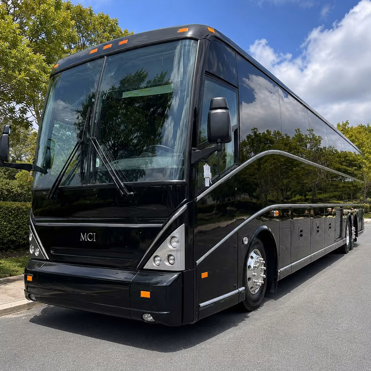 airport transfers to akron canton airport for corporate groups