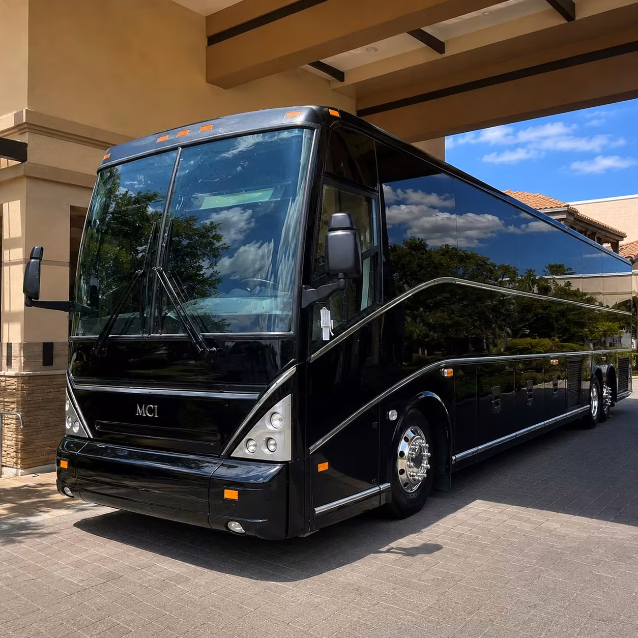 shuttle your akron employees to and from work without the commute headaches